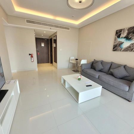 Sunday Luxury Downtown Adliya Formerly Jewel Hotel Манама Екстериор снимка