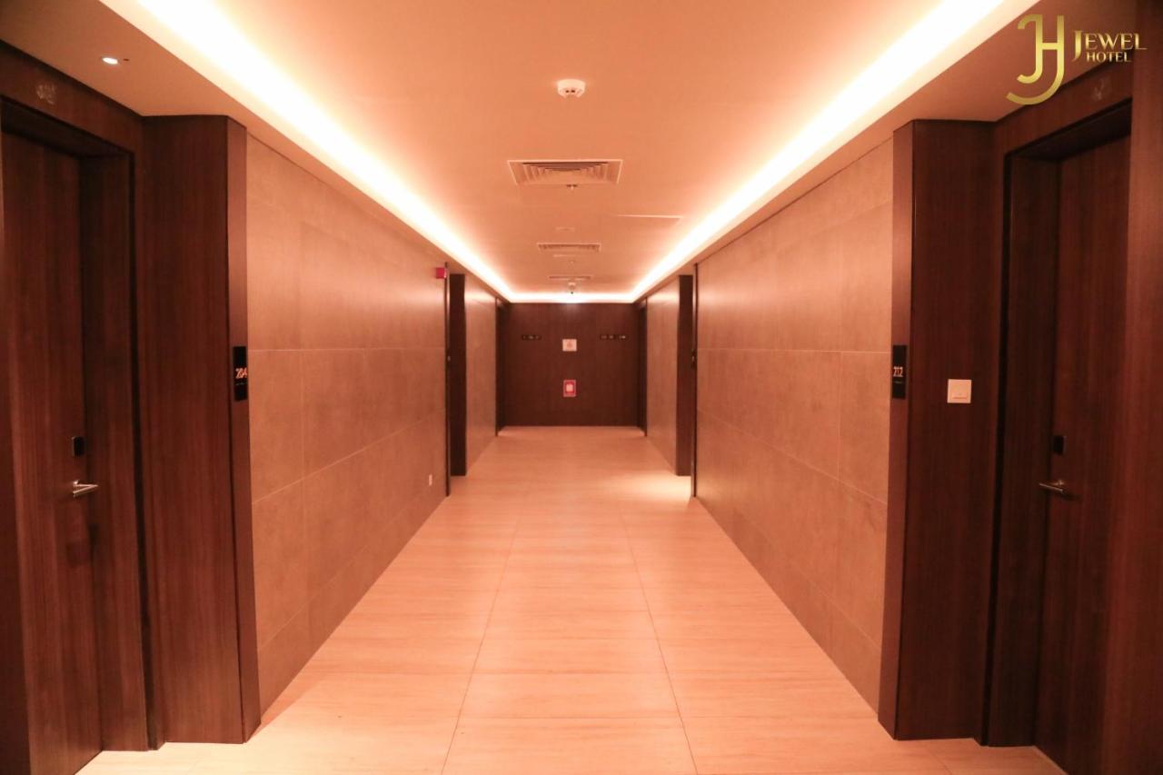 Sunday Luxury Downtown Adliya Formerly Jewel Hotel Манама Екстериор снимка