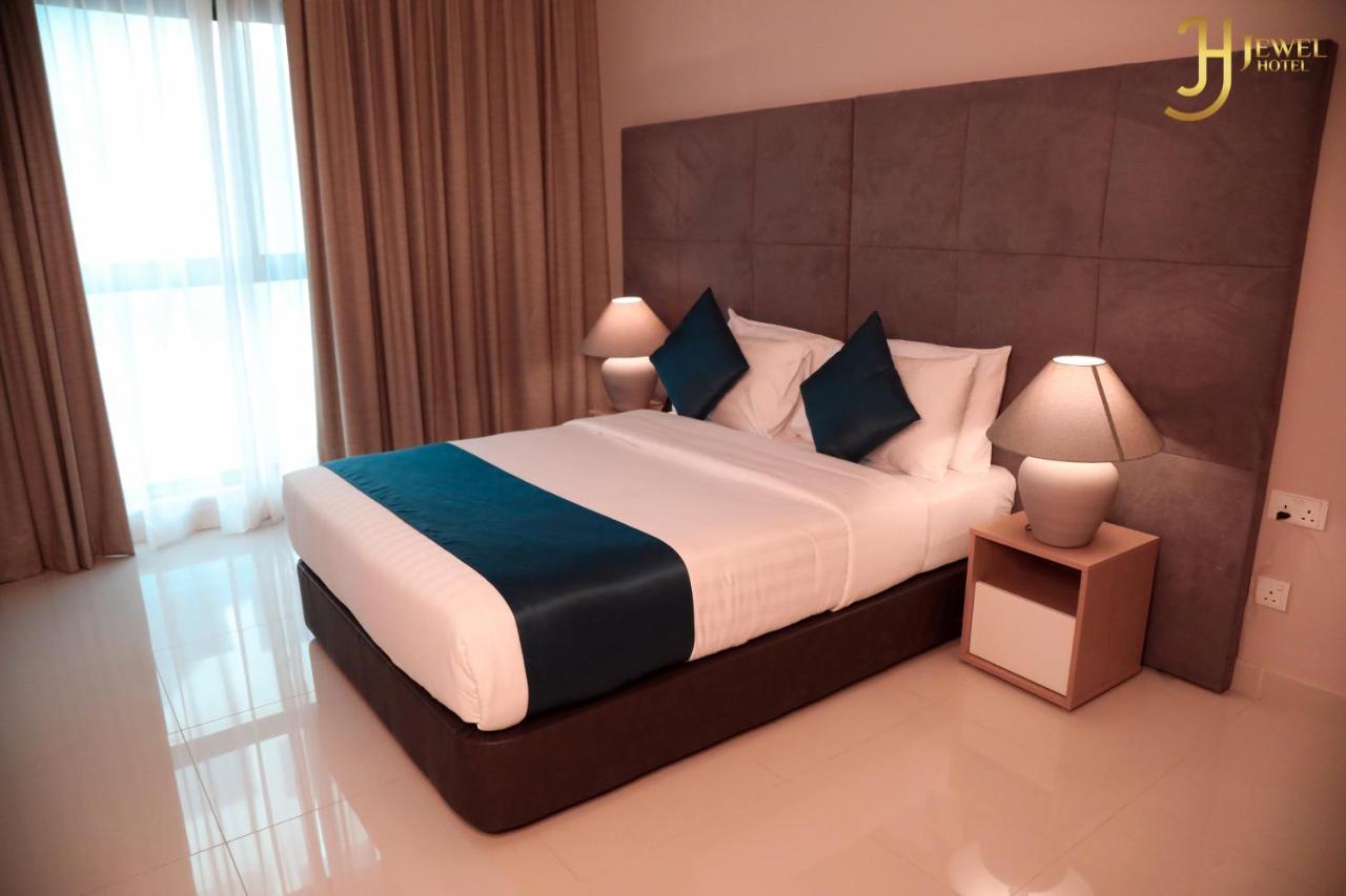Sunday Luxury Downtown Adliya Formerly Jewel Hotel Манама Екстериор снимка