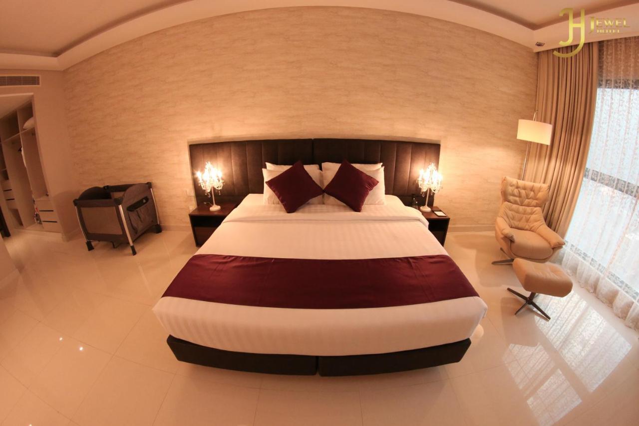 Sunday Luxury Downtown Adliya Formerly Jewel Hotel Манама Екстериор снимка